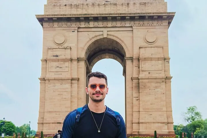 Top Sites of Delhi: Full Day Tour by Private Car
