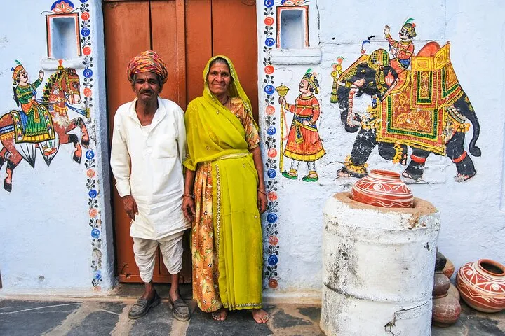 Half Day Miniature Painting Class in Udaipur with Guide