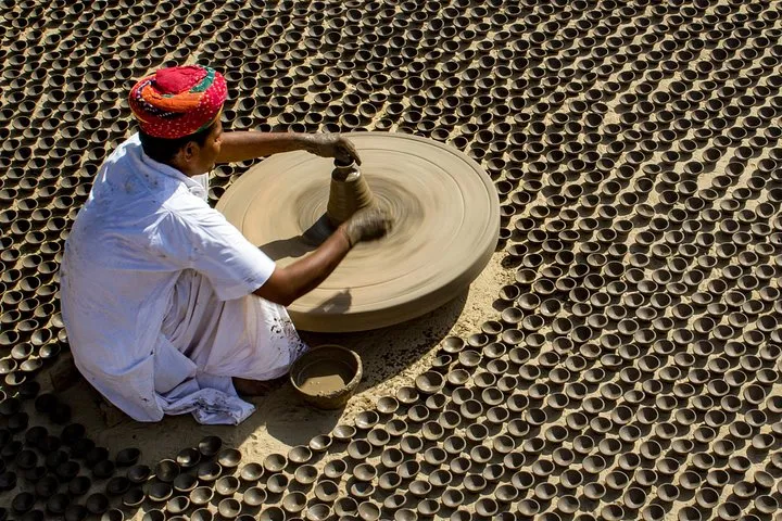 Half Day Guided Tour to Artisans of Singhasini in Jodhpur