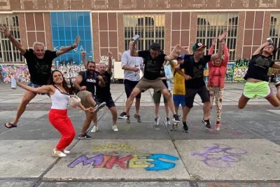 Amsterdam's Hidden Gems and Street Art Bike Tour
