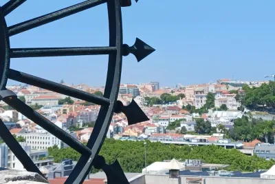 Private Walking Tour: Principe Real & Botanical garden