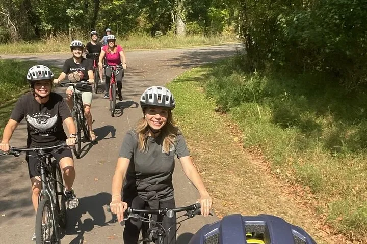 4 Hour 7-speed Bike Rental to Explore Nashville