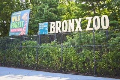Skip-the-line Tickets to Bronx Zoo with Private Transfers