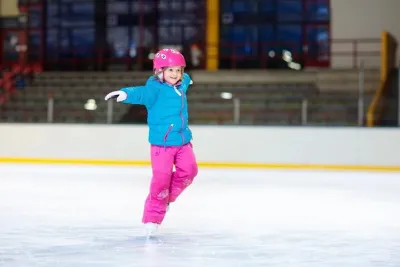 3-Hour Ice Skating Experience in Dubai with optional Transfer