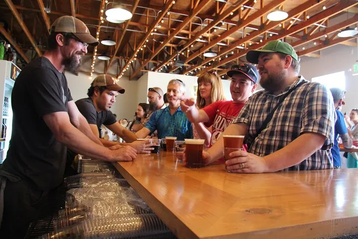 Craft Beer Tasting Tour in Ballard Brewery District with Food