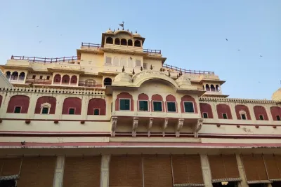 Private Jaipur City Tour: Amber Fort, Hawa Mahal & City Palace