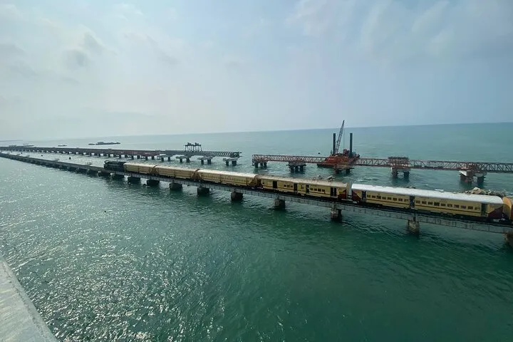 Temple of Tamilnadu & Nature, Backwater of Kerala