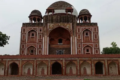 2-Hour Private Guided Tour in Abdur Rahim Khan‑i‑Khanan's Tomb