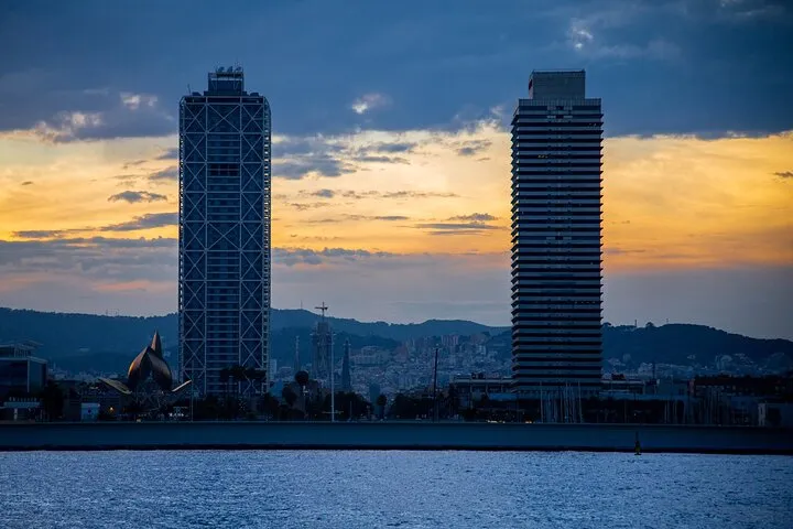 2h Sailing Tour from Barcelona. Sunset or Day Sailing experience
