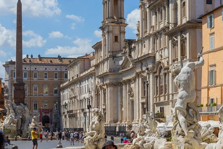 Tour of the Center of Rome adapted to children Treasure Hunt