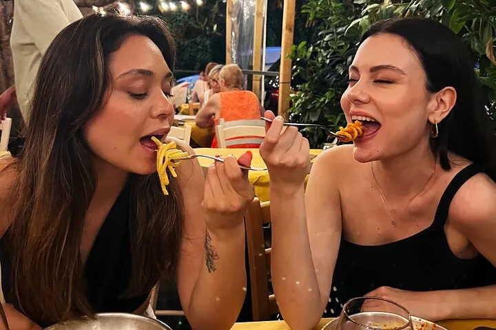 Truly Italian! Rome's Flavors by Night