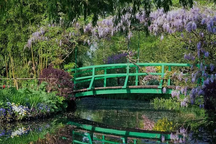 From Paris: discovery of Monet's house and its gardens in Giverny