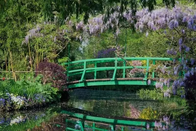From Paris: discovery of Monet's house and its gardens in Giverny