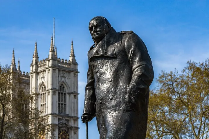 WW2 London Walking Tour & Churchill War Rooms Entrance Ticket