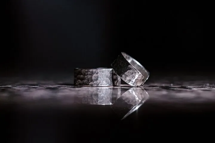 Forge your own wedding rings or friendship rings in Tuscany
