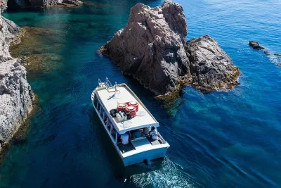 From Barcelona : Tossa de Mar, Coastal Path, Boat and Costa Brava