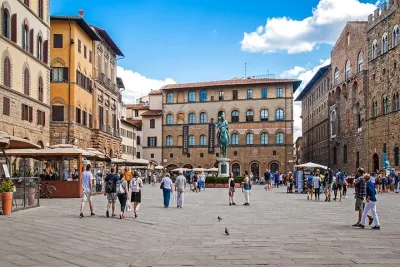 Discover Florence Gems: Walking Tour + Ebook