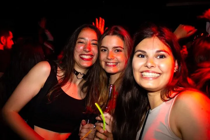 Paris: The Original Pub Crawl + Free Shots + VIP Club Entry