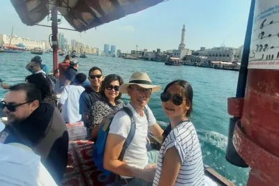 Discover Old Dubai Town, Souks, Street Food, Culture and History