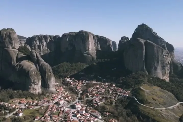 Private tour to Meteora with a Pickup