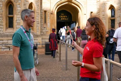 VIP Beefeaters Meet & Greet with Tower of London Guided Tour