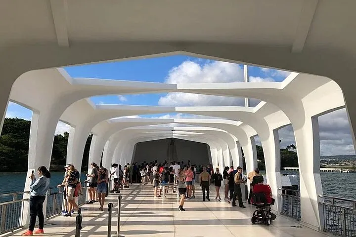 Pearl Harbor: USS Arizona Memorial and Battleship Missouri Tour