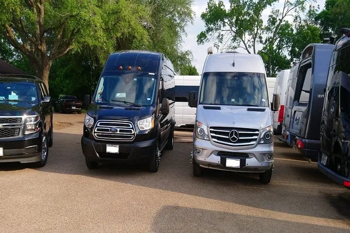 Private Shuttle Hobby Airport to Galveston for Up to 10 Travelers