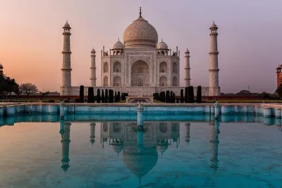 Private Sunrise Taj Mahal Agra Fort Guided Tour by Car From Delhi