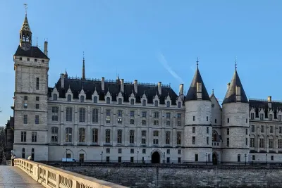 The French Revolution: Self Guided Audio Tour of Paris