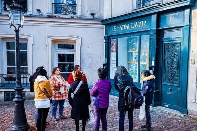 Montmartre Marvels Small Group Guided Stroll in Bohemian Paris