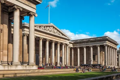 Marvels at the British Museum: Rosetta Stone, Parthenon, Mummies