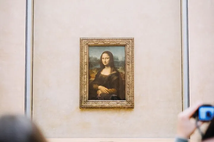 Explore the secrets of the Louvre + Mona Lisa pass + Ebook