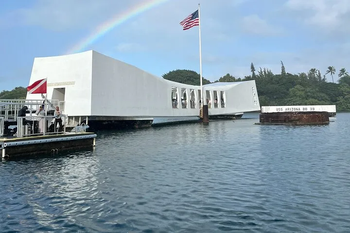 Private "Limousine" USS Arizona Memorial & Cultural Honolulu Tour