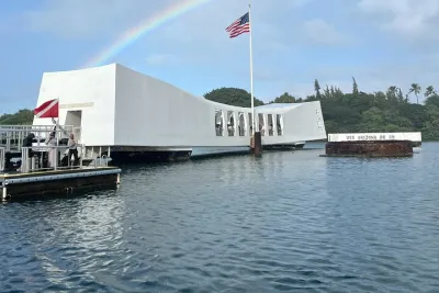 Private "Limousine" USS Arizona Memorial & Cultural Honolulu Tour