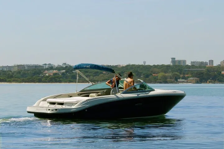 Exclusive & Private Boat Tour: Lisbon Highlights from the River