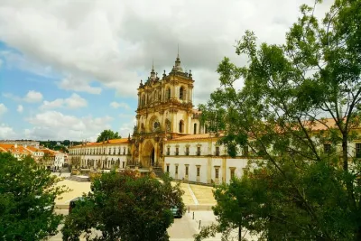 Batalha, Alcobaça, Óbidos, Fátima & Nazaré Private Tour