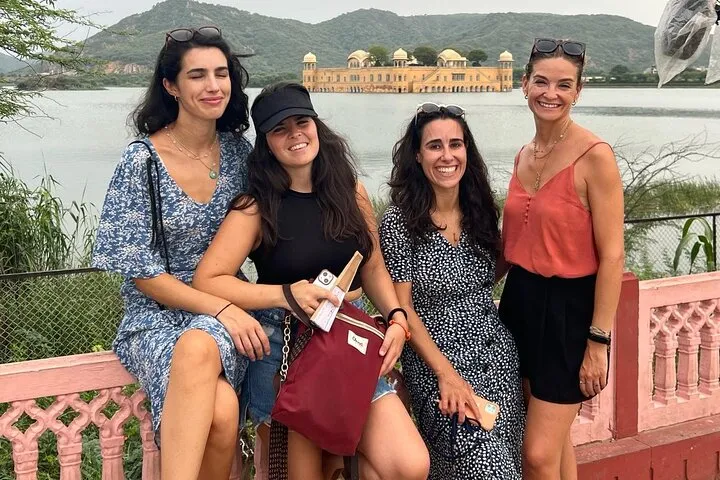 Private Jaipur Full-Day Tour with Block Printing