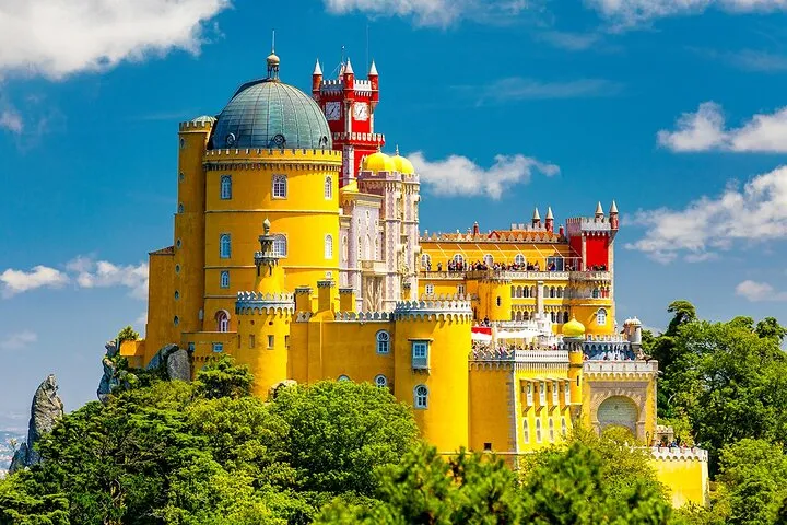Sintra Full Day Private Tour: Including Pena Palace + Regaleira