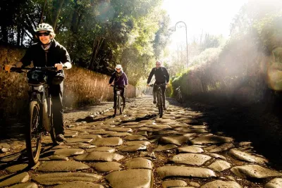 Appian Way Aqueducts Bike Tour (Catacombs & Lunch Option)