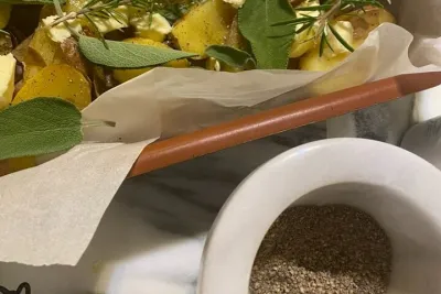 Ancient Flavors in Florence Historical Cooking Class with wine