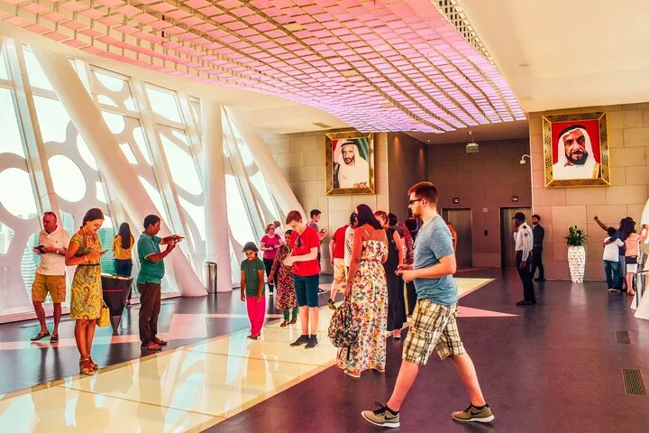 Dubai Frame and Lotus Mega Yacht Combo Tickets