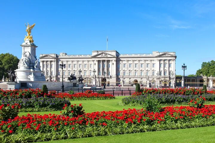Exclusive Guided Royal Walking Tour w/ Buckingham Palace Tickets