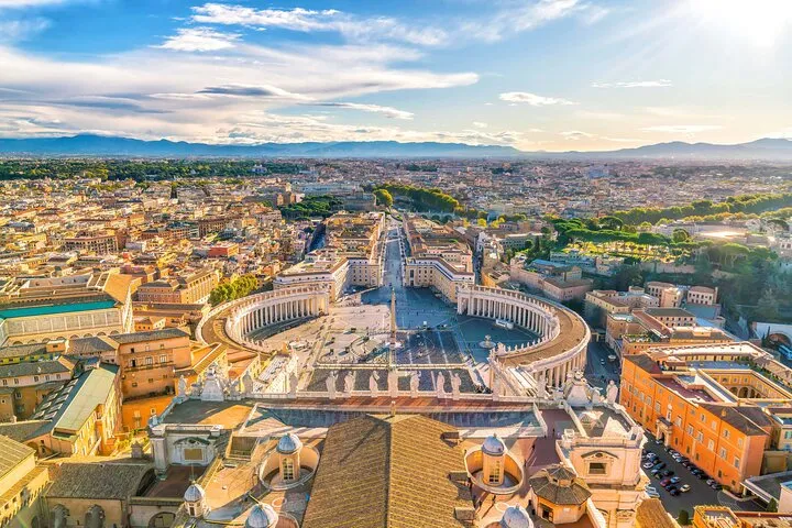 St. Peters Square & Basilica Vatican Walking Tour with Audioguide
