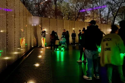 Discounted DC Night Tour With Magic LED- Snacks, LED Bracelets