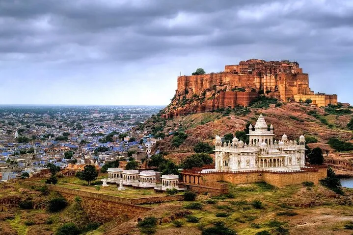 9 Days Golden Triangle Tour With Udaipur Jodhpur Pushkar