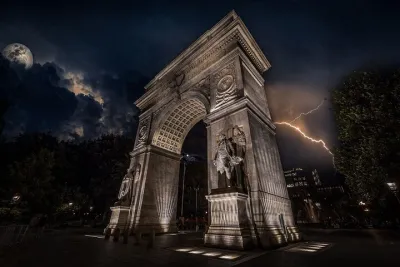 New York City Chilling Nightmares & Necromancy Ghost Tour