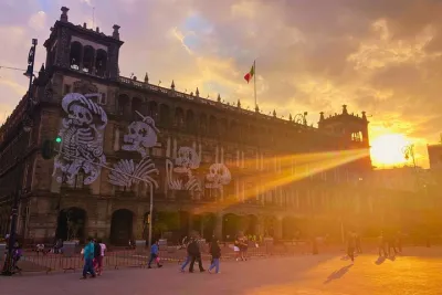 Glimpse MX City: Local Eats, Flower Market & Historic Streets