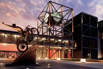 Chicago to Milwaukee Day Trip with Brewery Tour & City Highlights