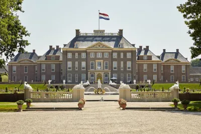Kroller Muller Museum (Van Gogh) & Palace Het Loo Private Tour