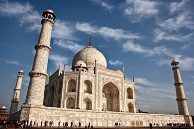 Private Half-Day Guided Tour of Taj Mahal and Agra Fort from Agra